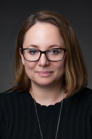 <br><br><br><br><br><br><br>Szebeni Viktória titkárságvezető